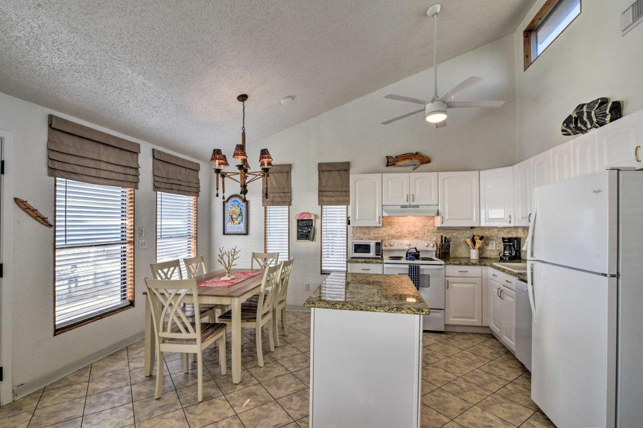 Galveston Beachfront House With Deck And Ocean Views! Exterior foto